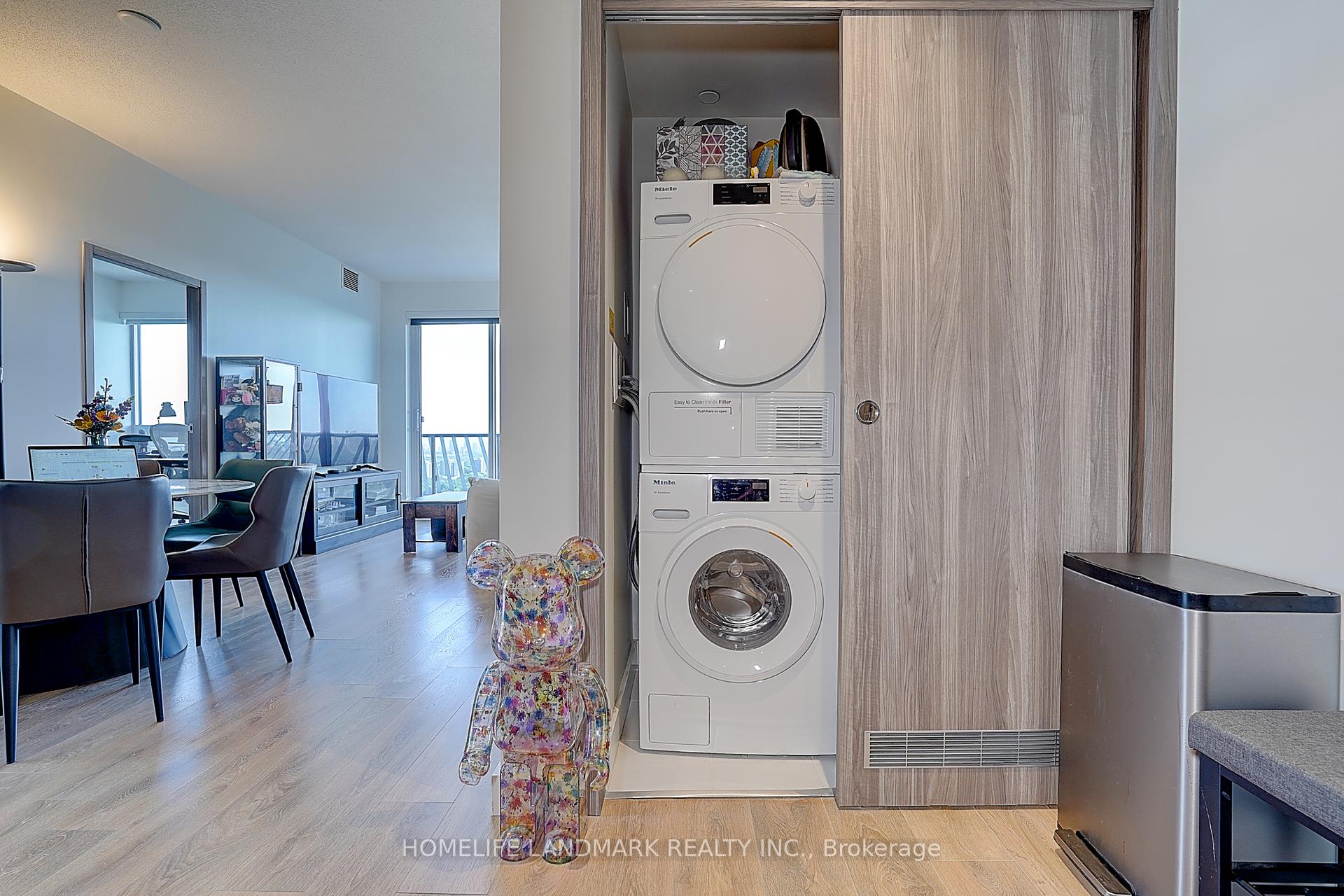 3 Bedrooms Condo at 85 Mcmahon, Toronto For sale