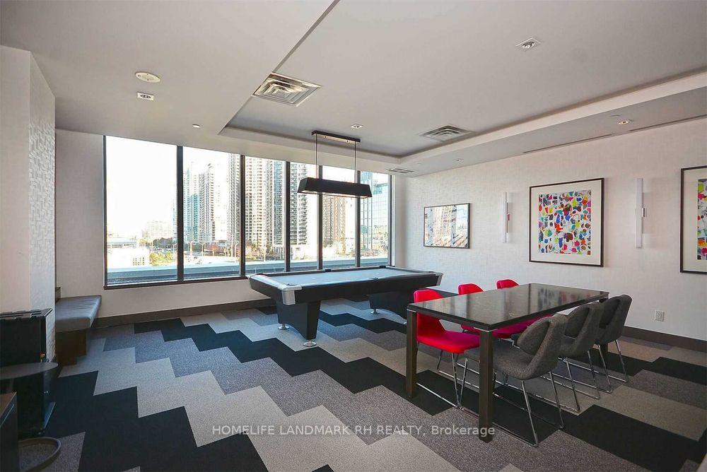 3 Bedrooms Condo at 510 Curran, Mississauga For sale