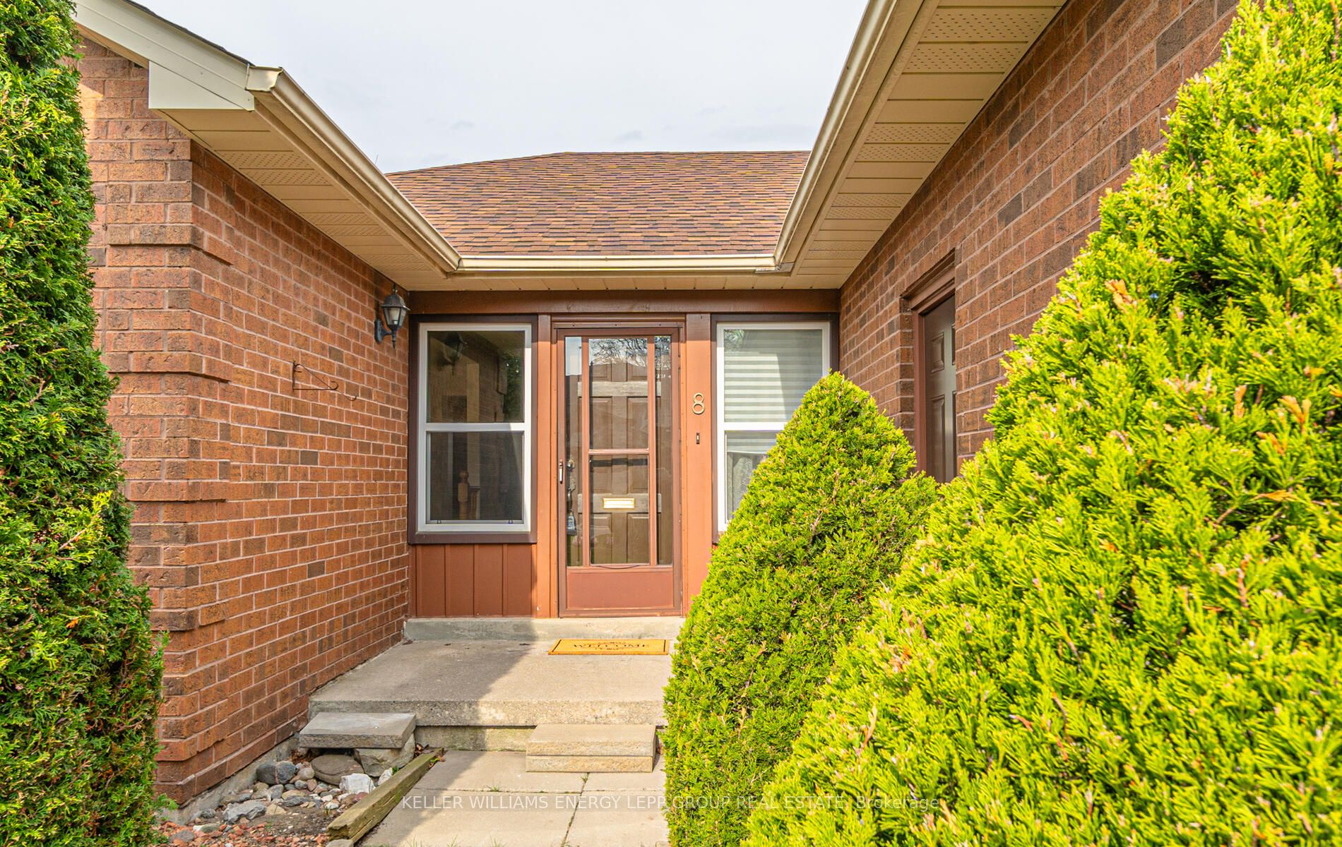 8 Hialeah Crescent