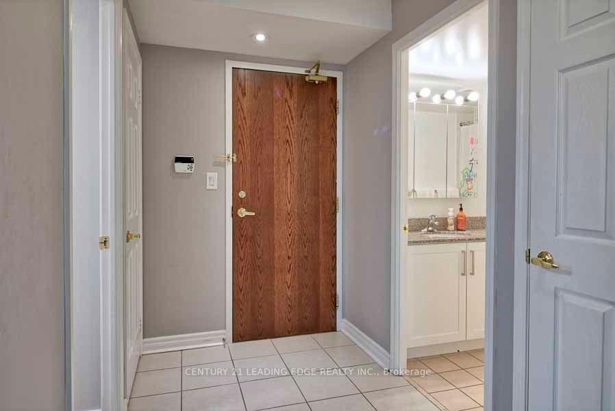 2 Bedrooms Condo at 4850 GLEN ERIN,  Mississauga For sale