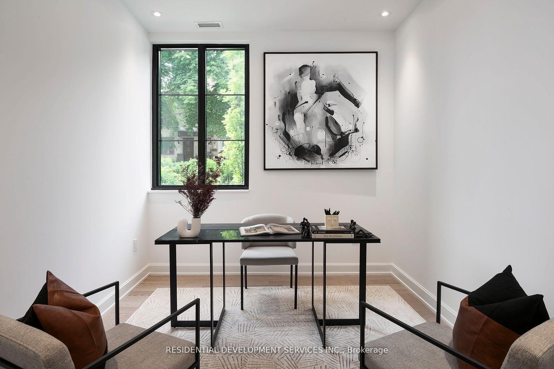 4 Bedrooms Condo at 1 Strathgowan,  Toronto For sale