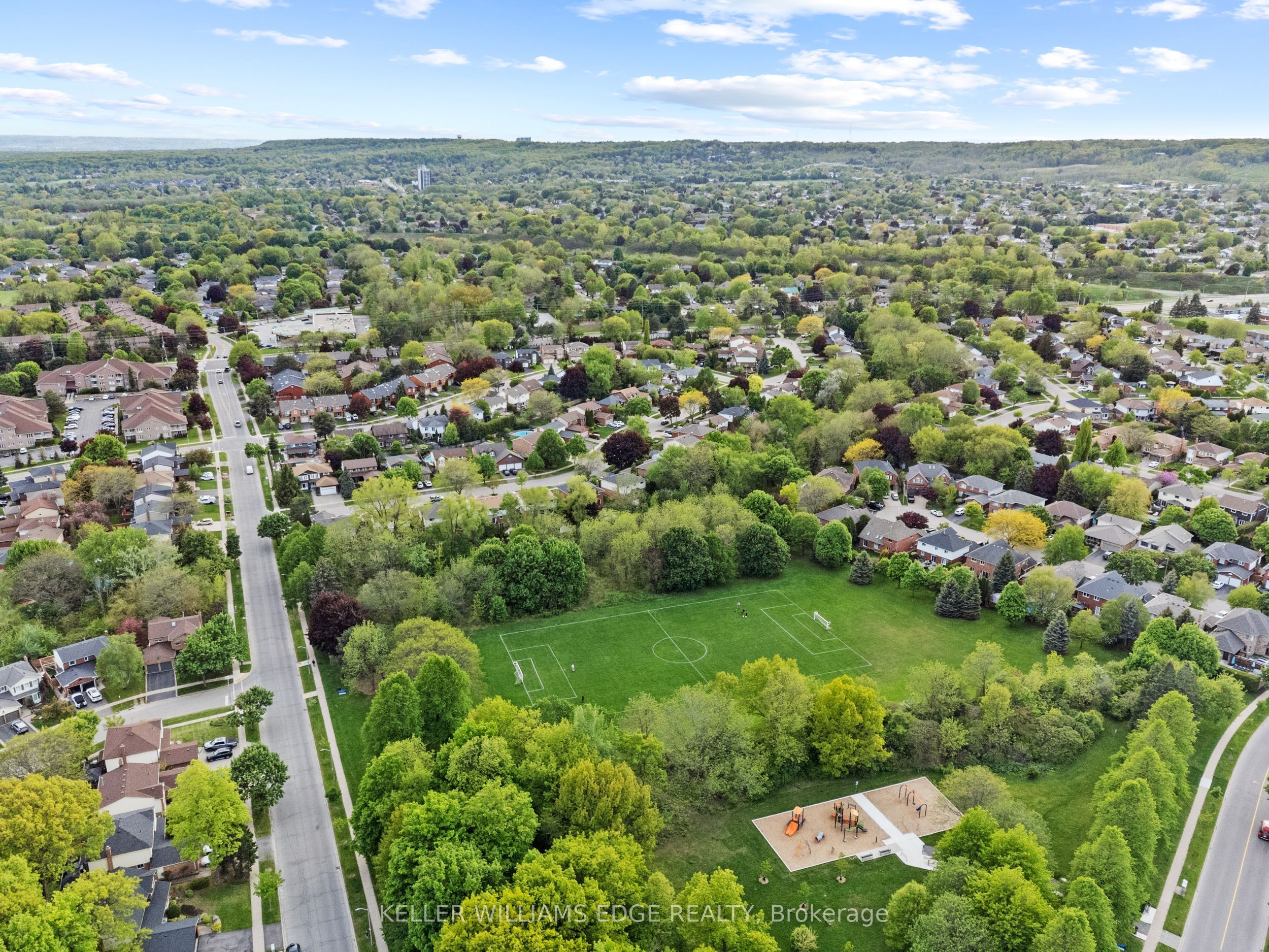 2095 Fallingbrook Court