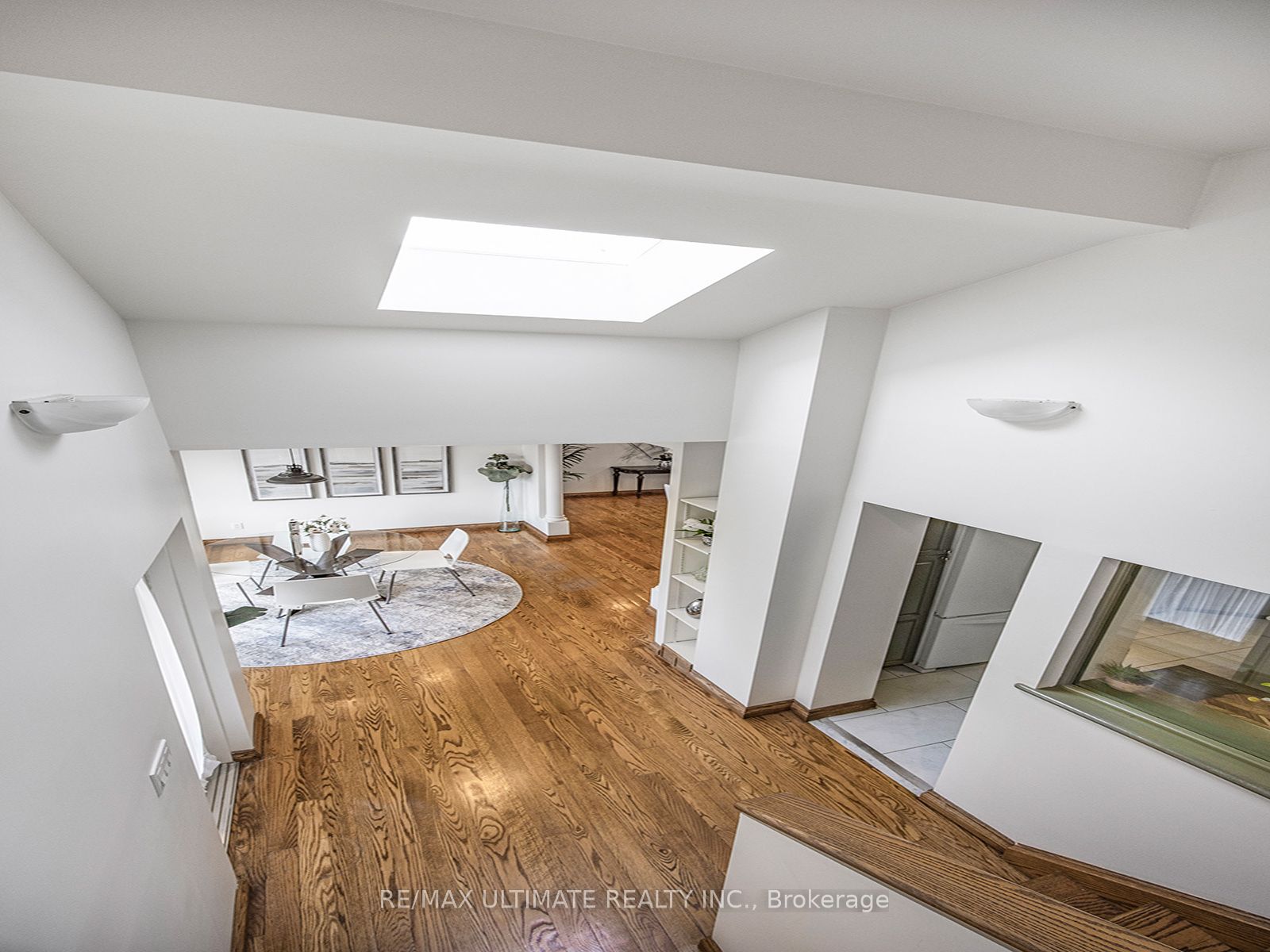 206 Sloane Avenue, Toronto, ON M4A 2C6