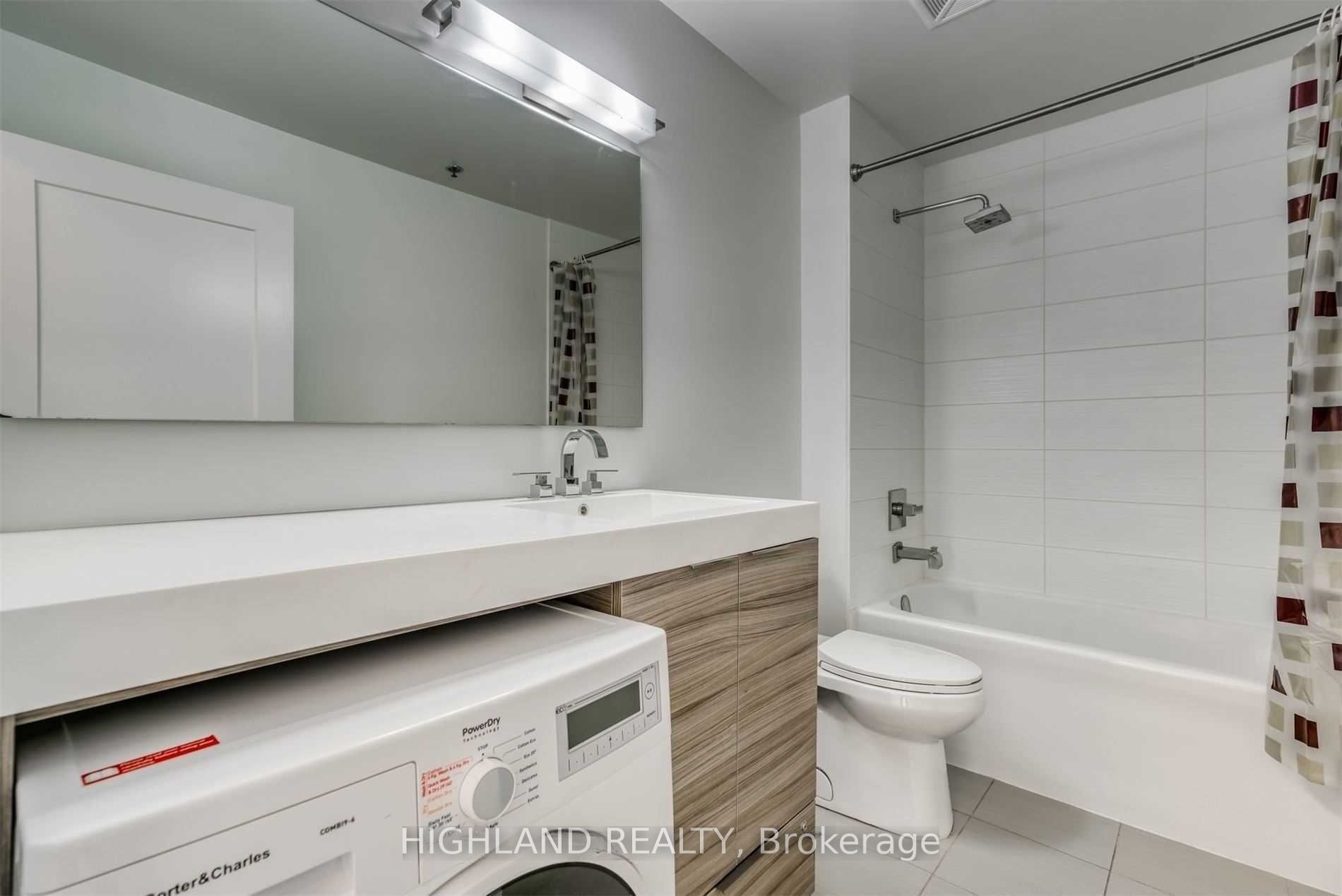 318 Richmond Street W, #1705