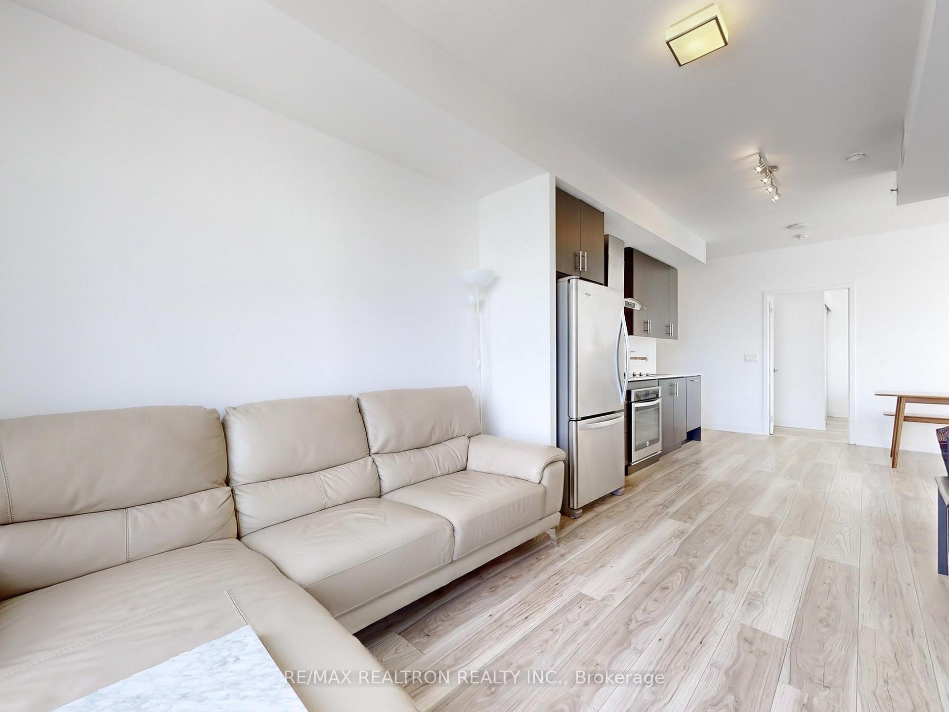3 Bedrooms Condo at 195 Bonis, Toronto For sale