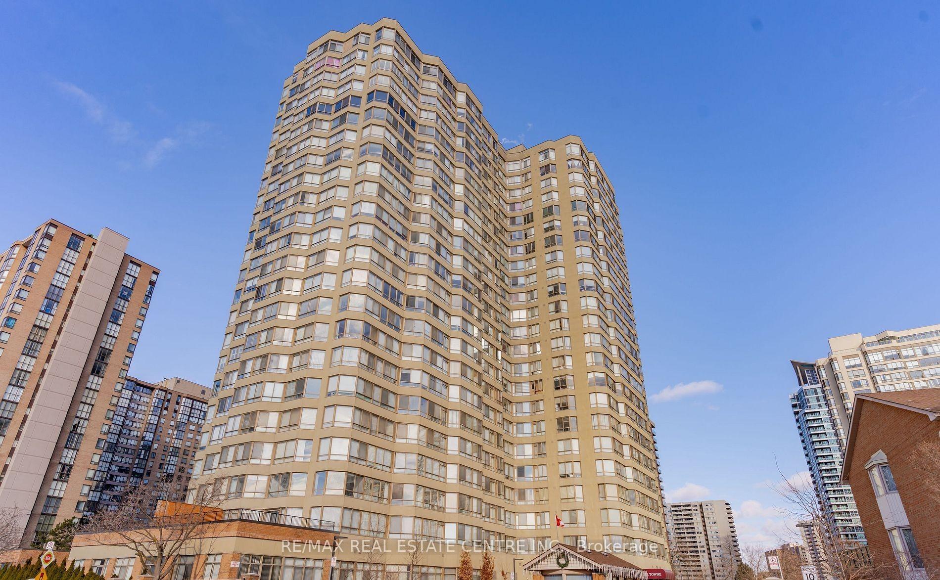 2 Bedrooms Condo at 3605 Kariya, Mississauga For sale