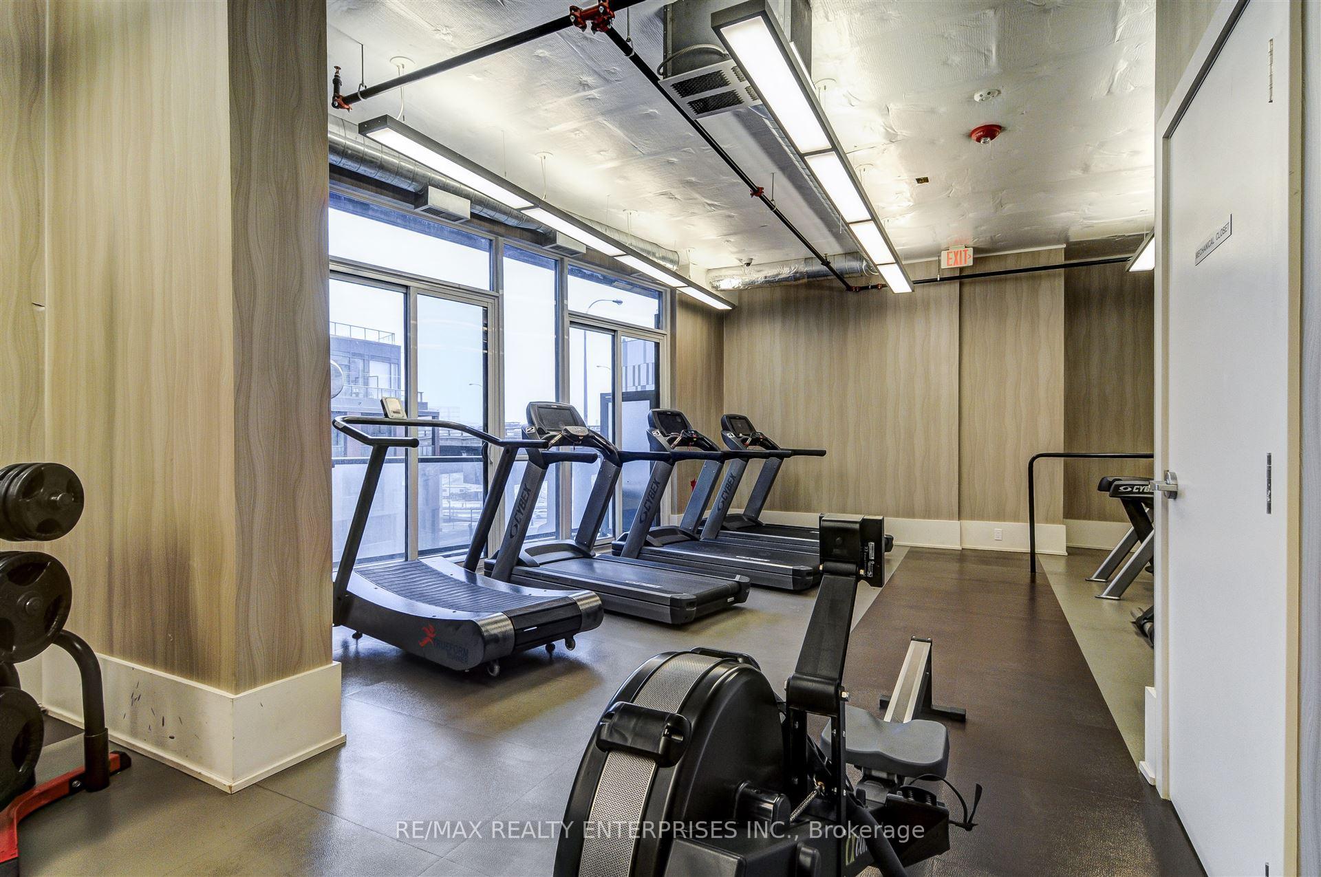 2 Bedrooms Condo at 20 Bruyeres, Toronto For sale