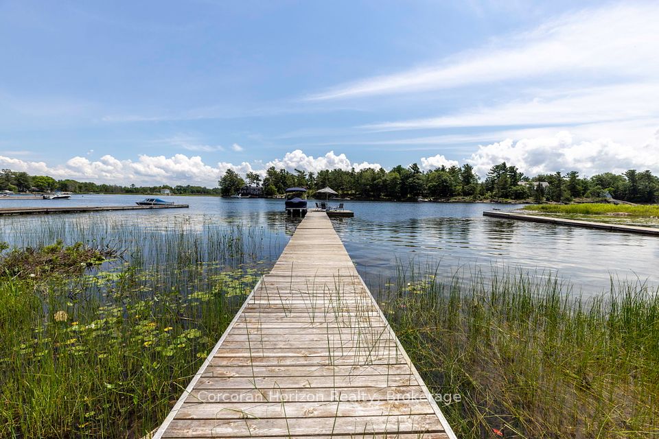68 WOLVERINE BEACH RD, Georgian Bay, ON P0E 1E0