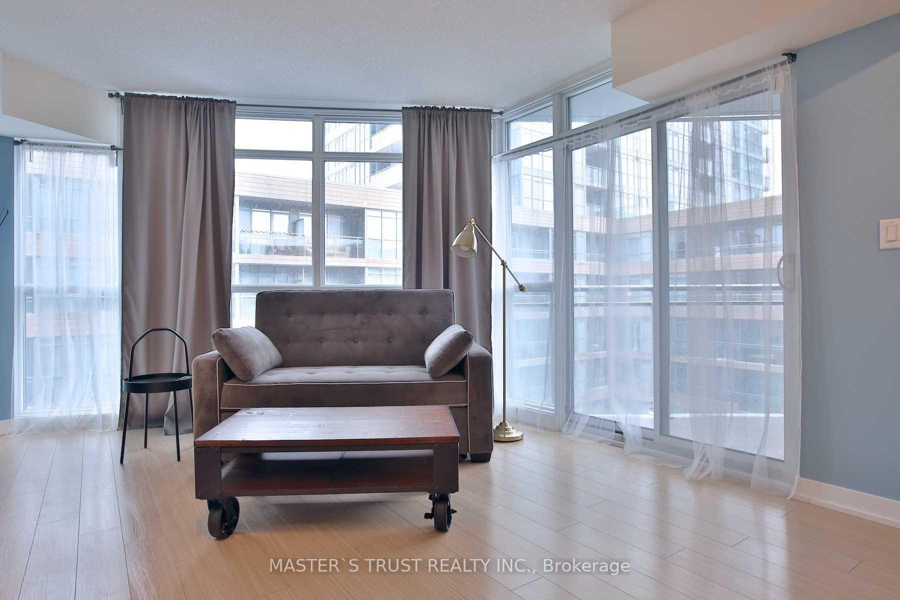 2 Bedrooms Condo at 21 Iceboat, Toronto For sale