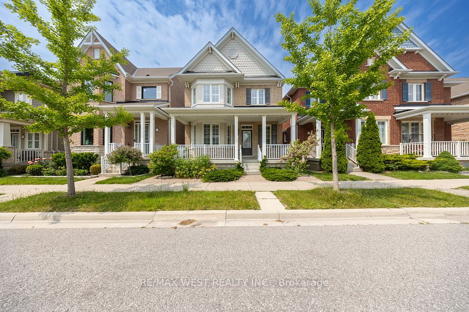 52 Cinemark Avenue