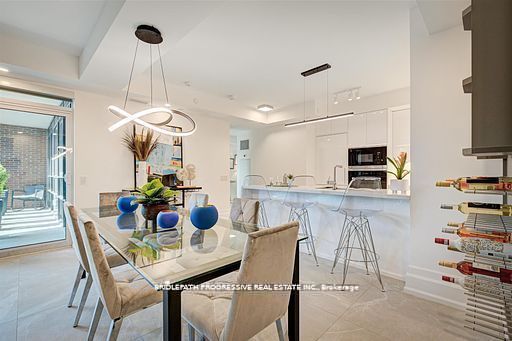 3 Southvale Drive, #301