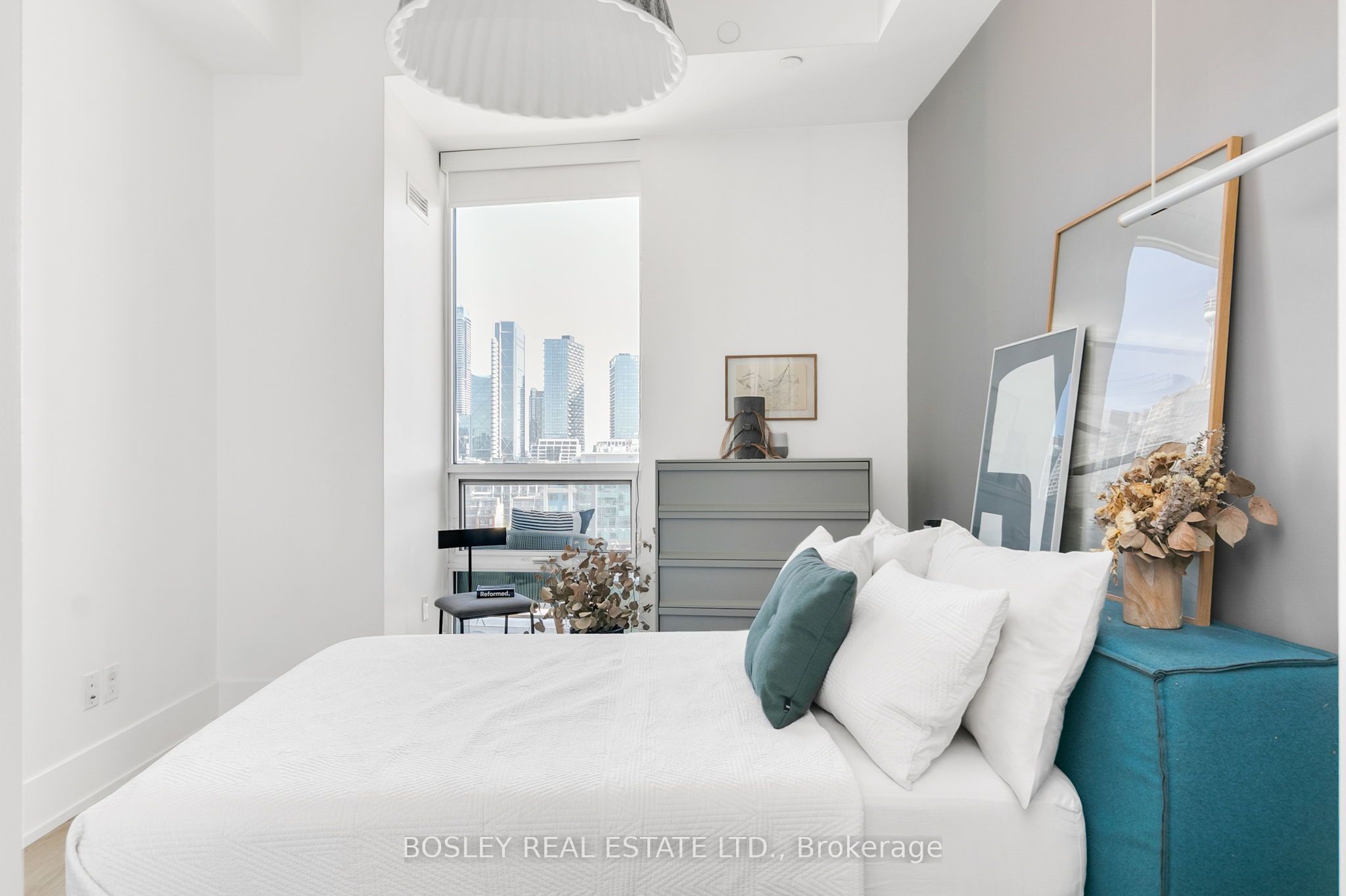 80 Vanauley Street, #PH16