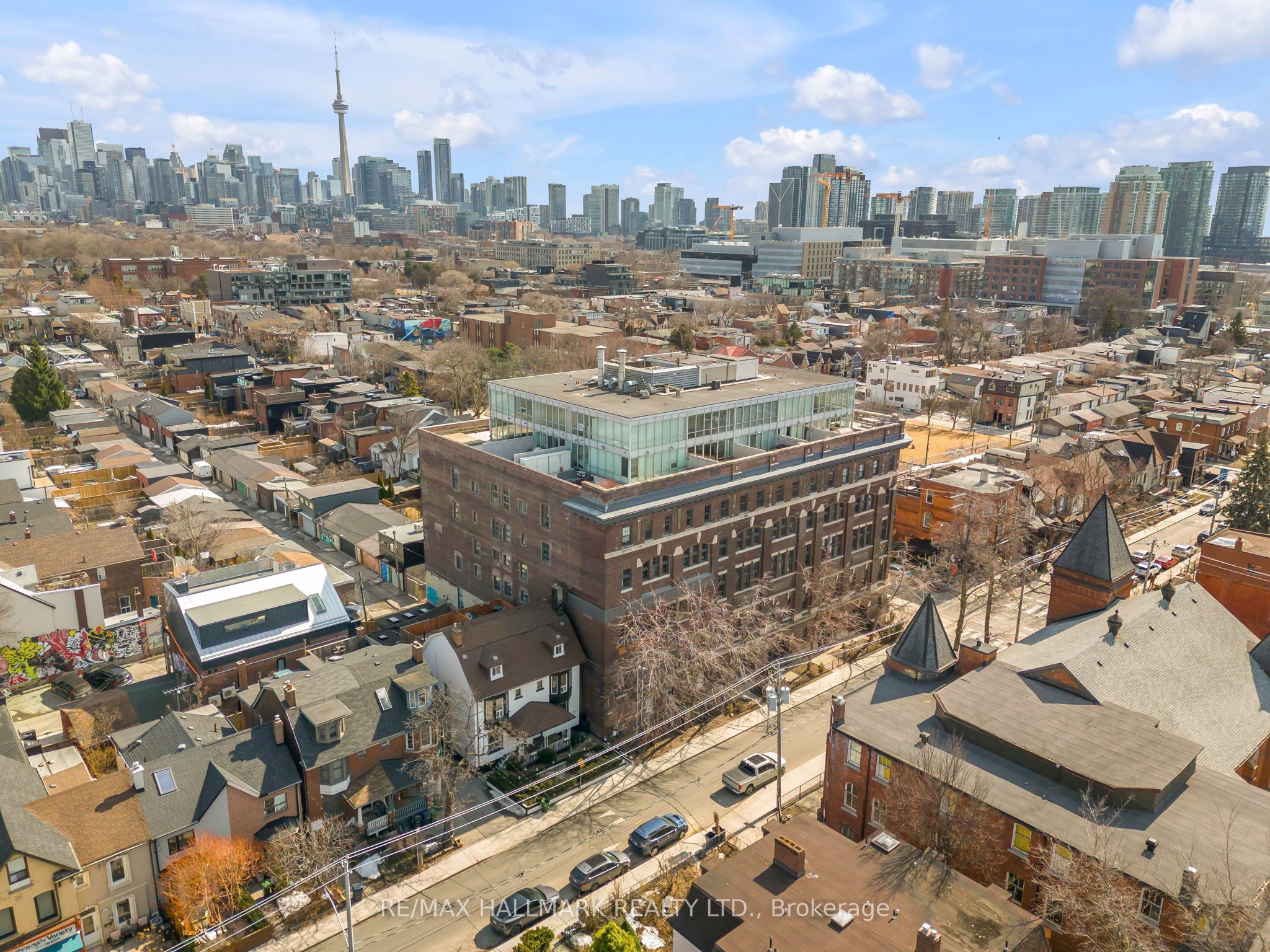 183 Dovercourt Road, #106