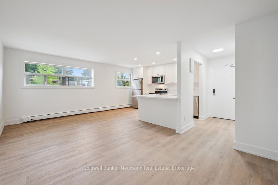 10 Glenbrook Drive