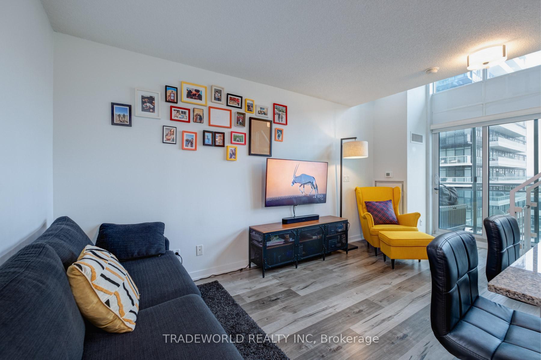 2 Bedrooms Condo at 155 Legion, Toronto For sale