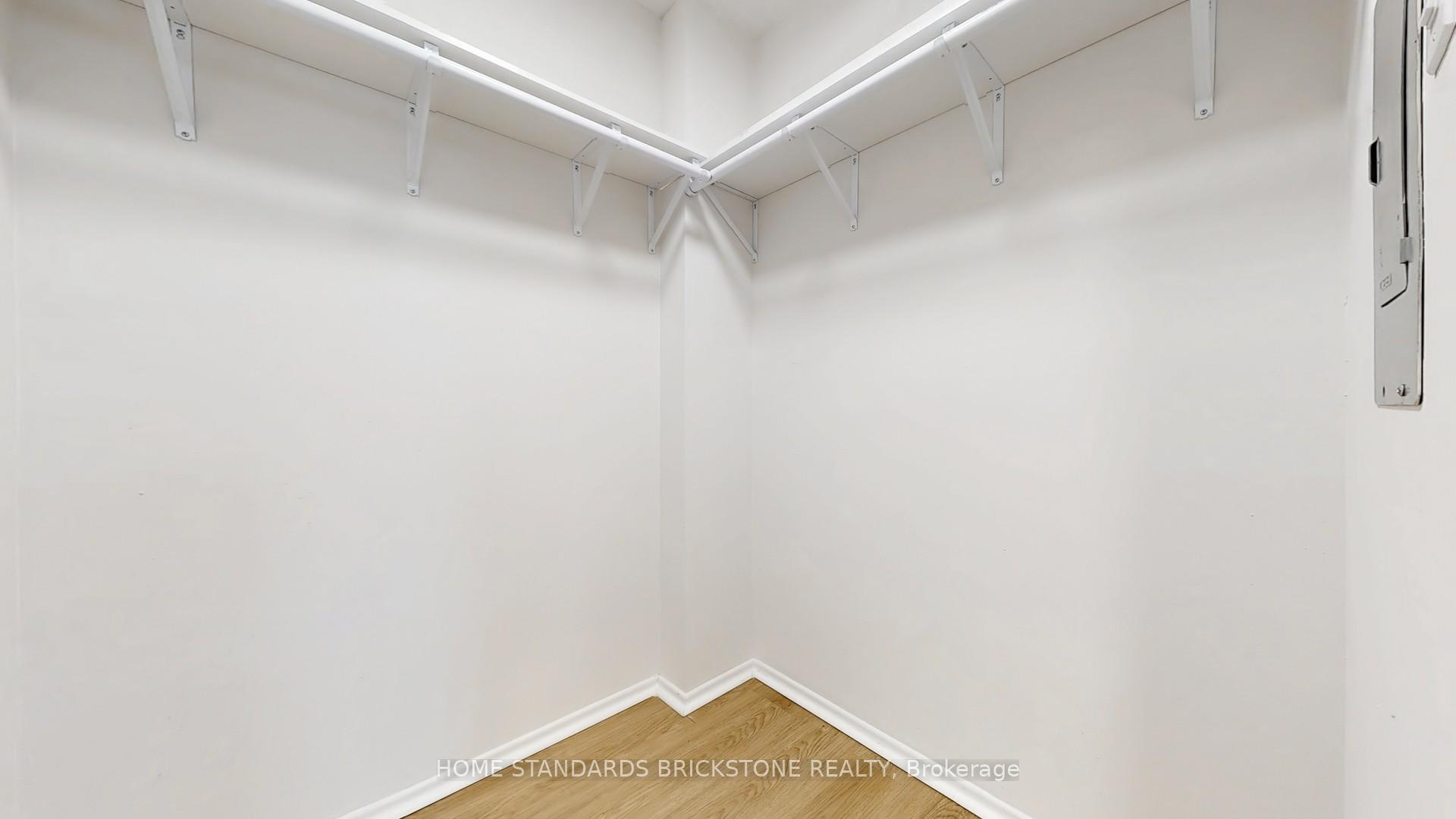 3 Bedrooms Condo at 205 Hilda, Toronto For sale