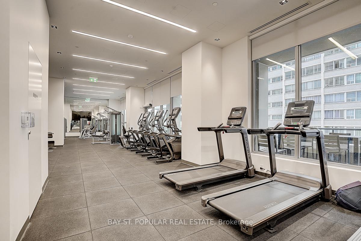 2 Bedrooms Condo at 50 Dunfield, Toronto For sale