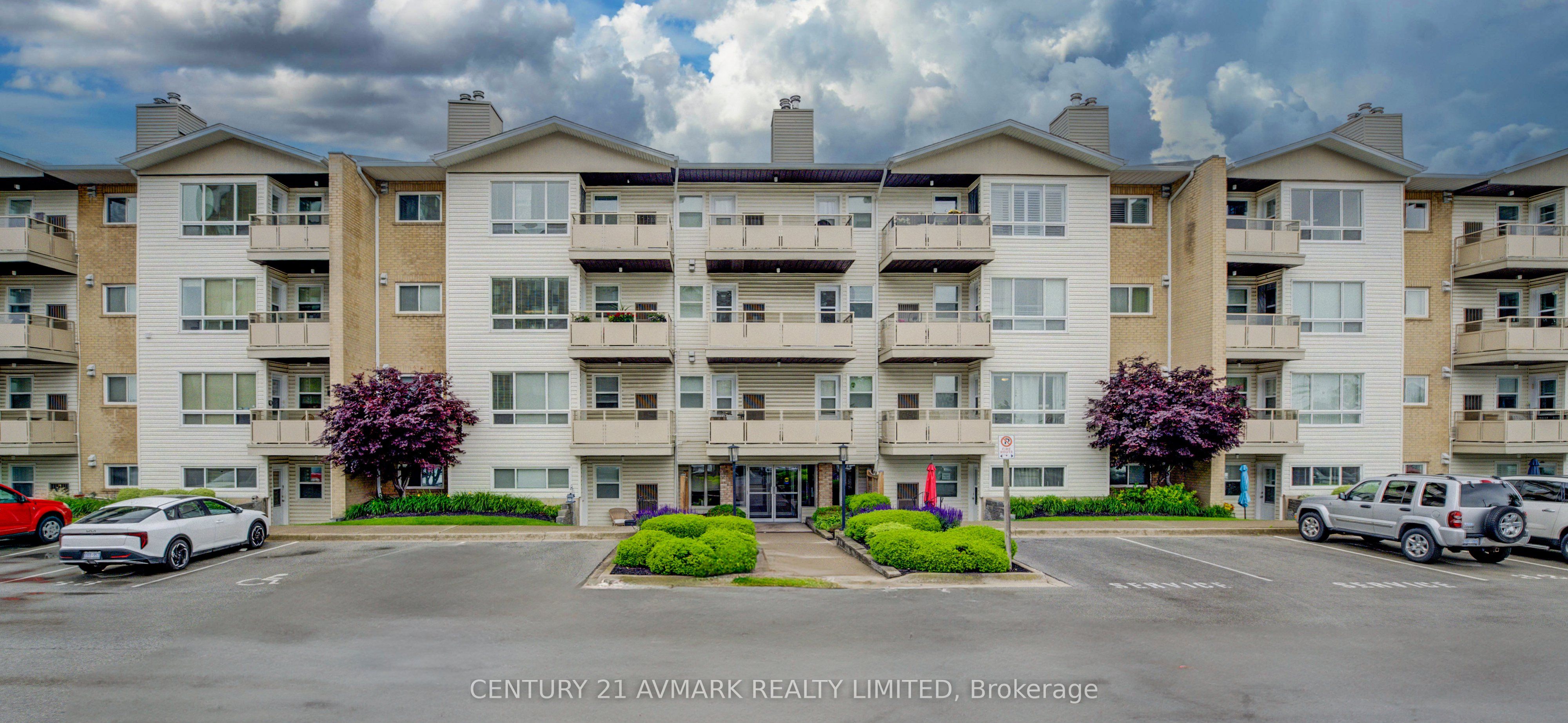 78 Roehampton Avenue, #205