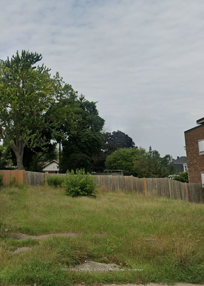 5763 Main Street, Niagara Falls, ON L2G 5Z6