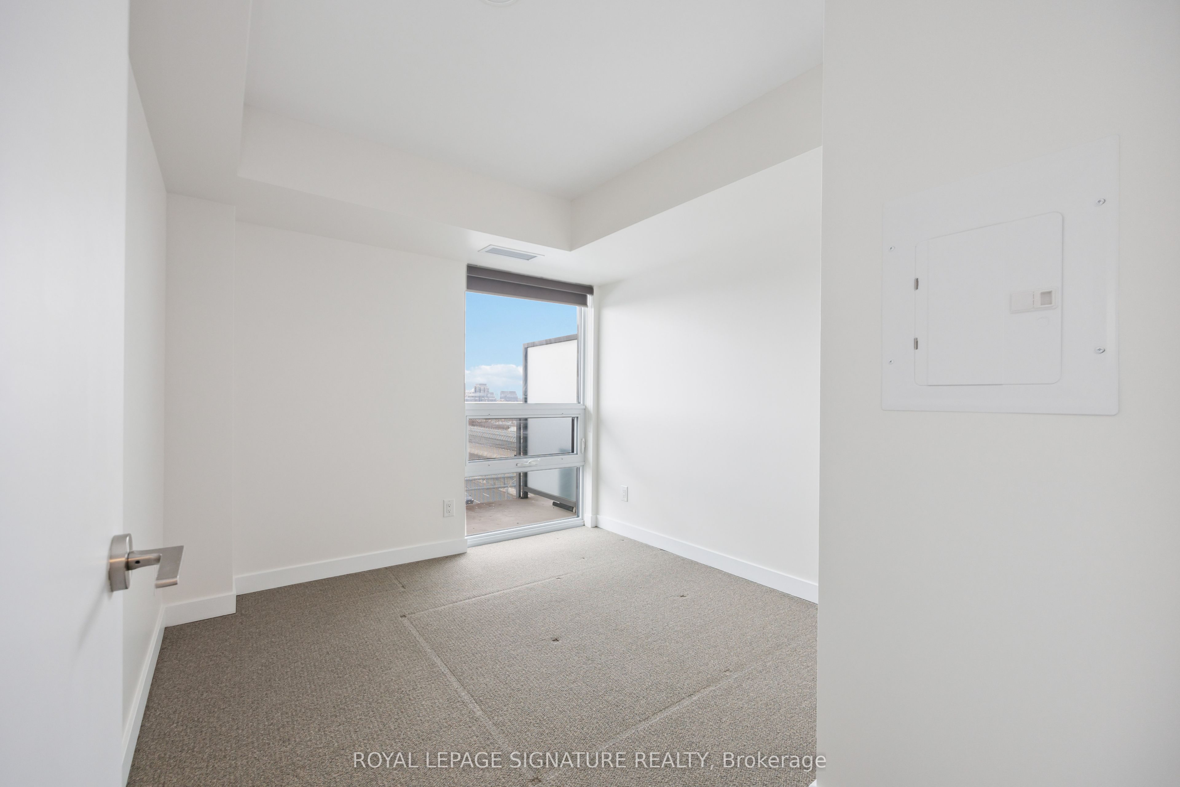 160 Flemington Road, #906
