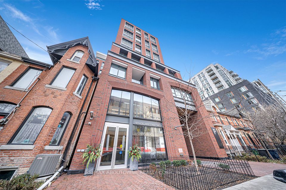 501 Adelaide