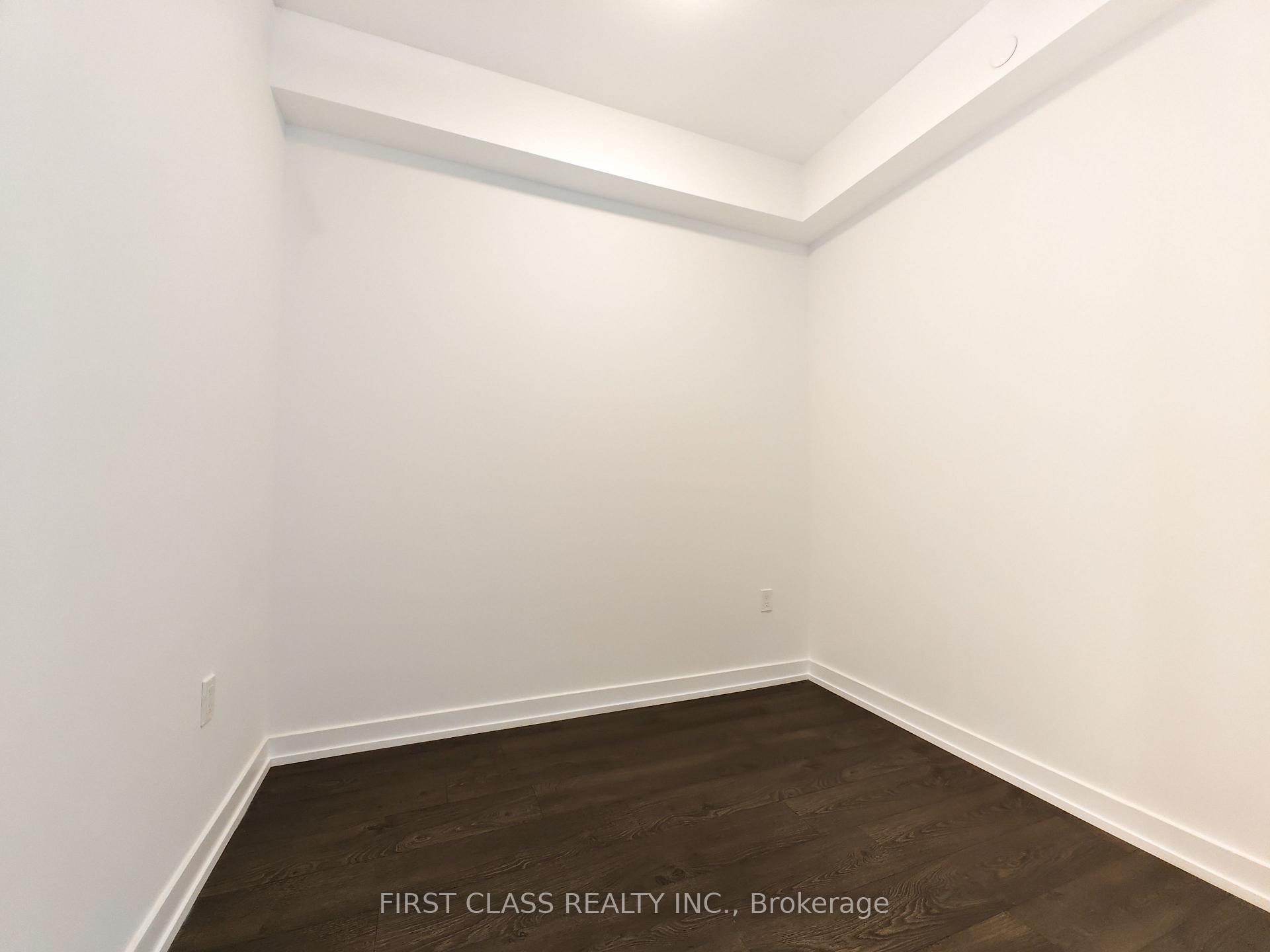 2 Bedrooms Condo at 8 Olympic Garden, Toronto For sale