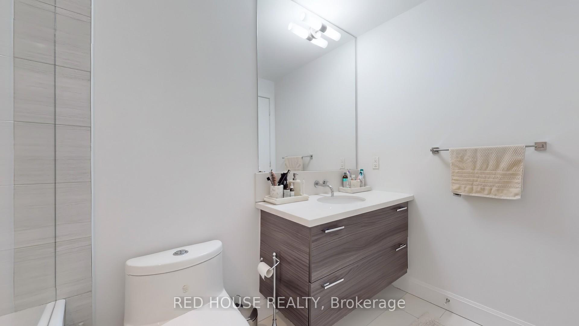 3 Bedrooms Condo at 33 Shore Breeze, Toronto For sale