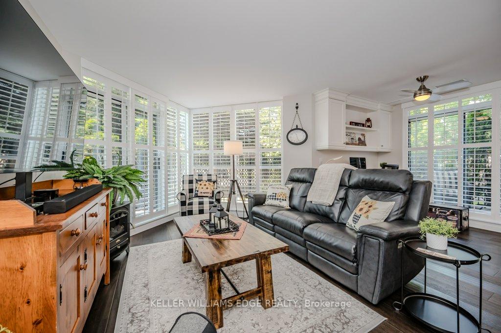 2 Bedrooms Condo at 1150 Parkwest, Mississauga For sale