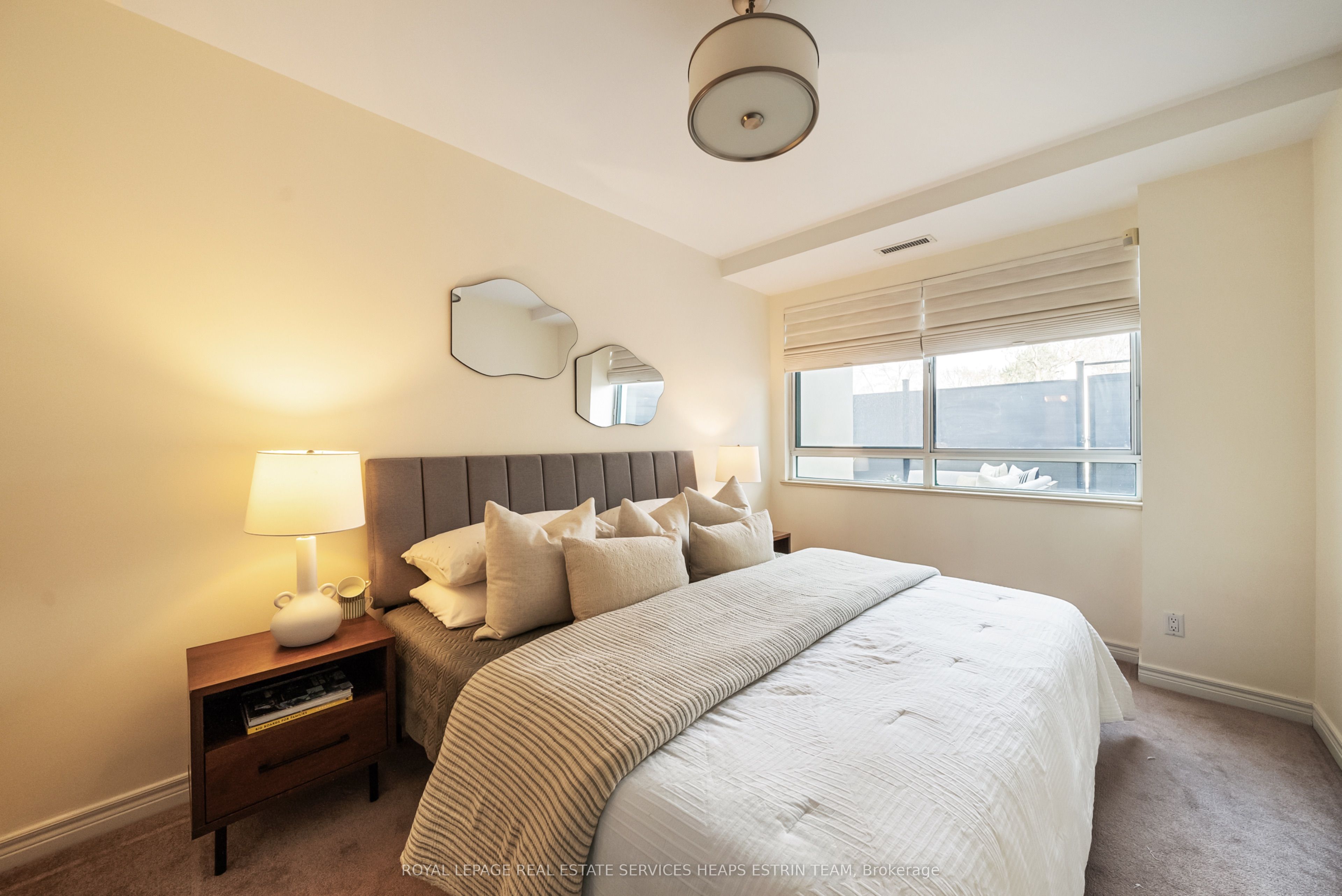 1231 Yonge Street, #214