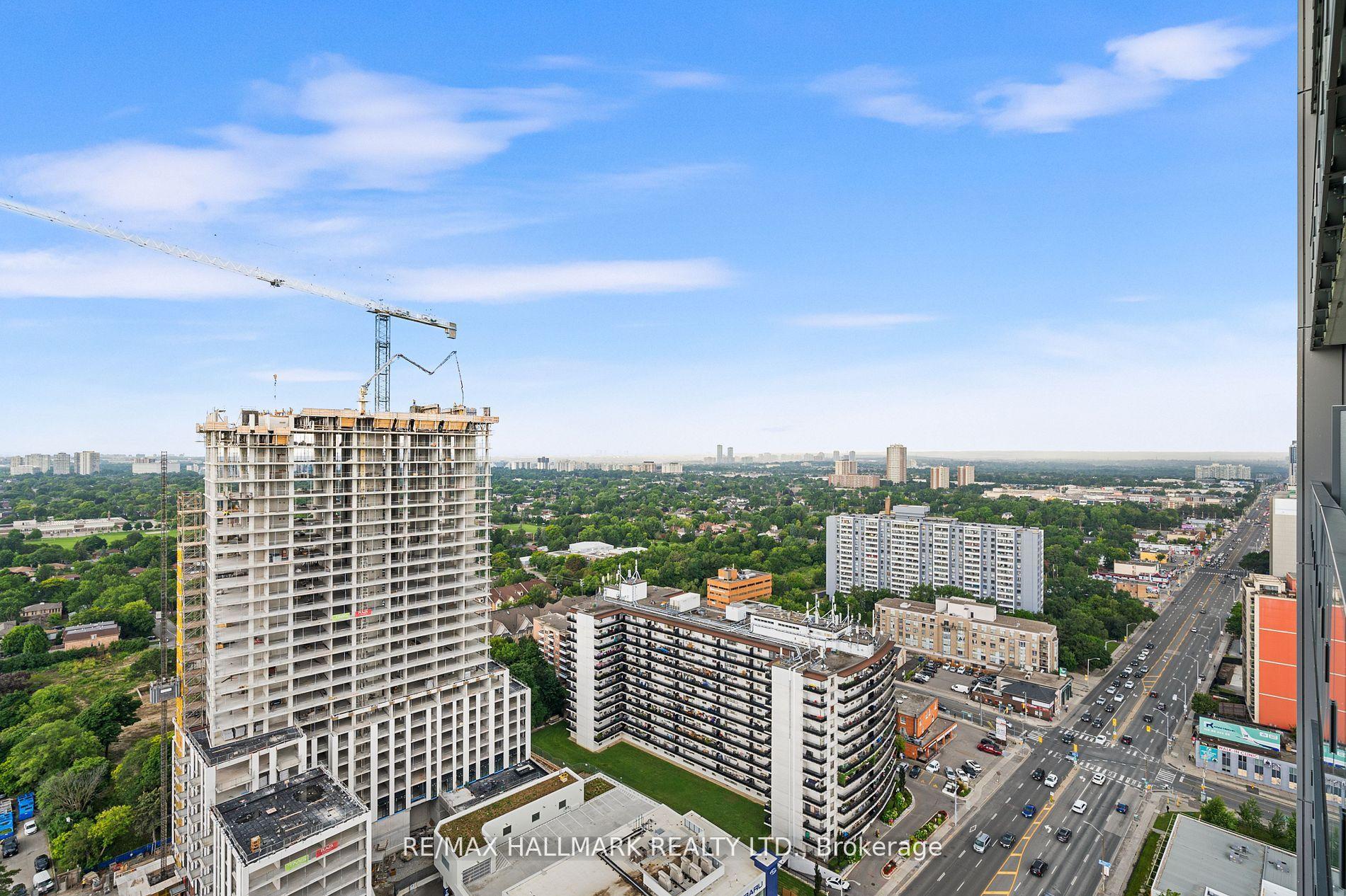 2 Bedrooms Condo at 7 Golden Lion,  Toronto For sale