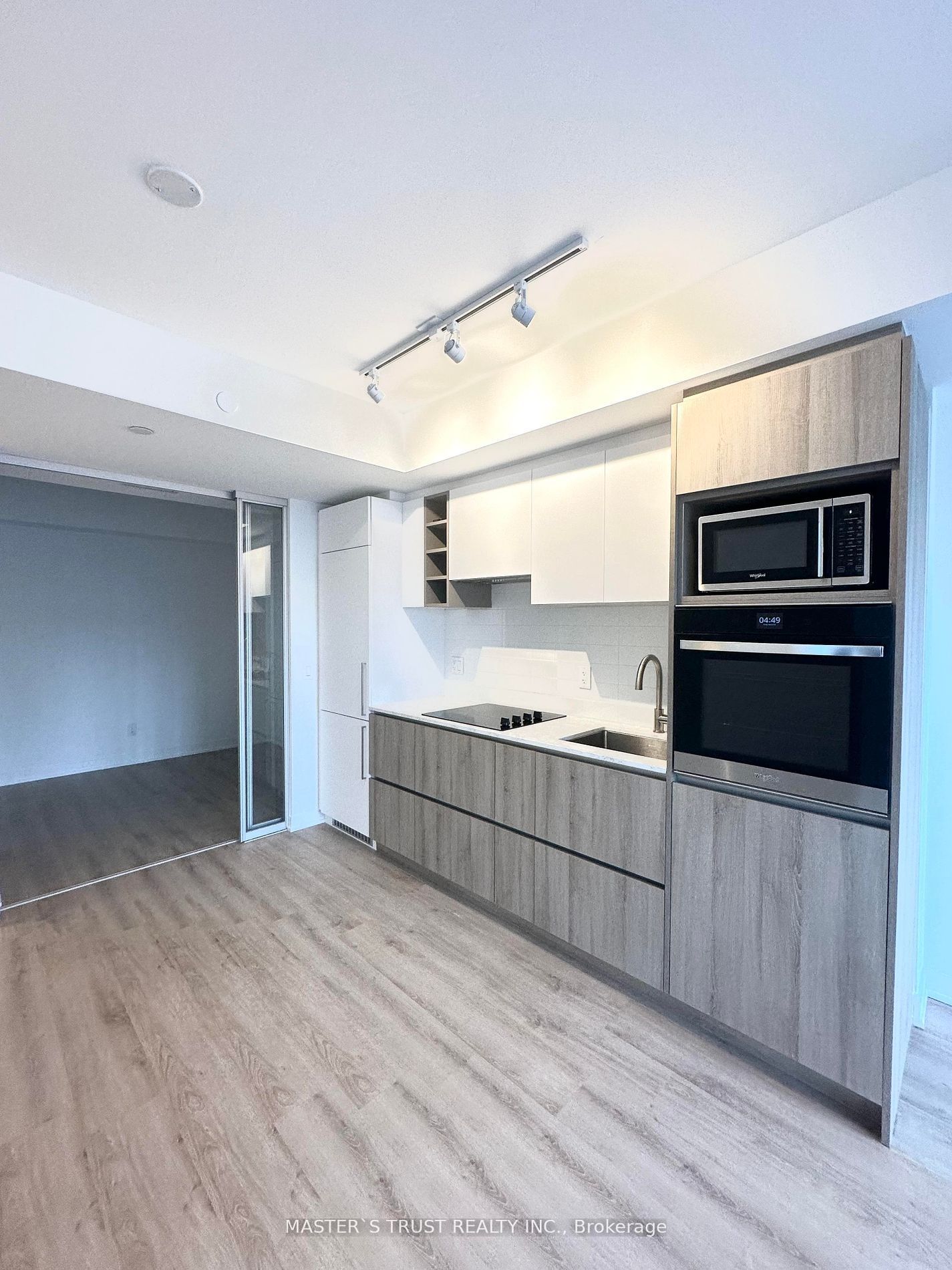 319 Jarvis Street, #807