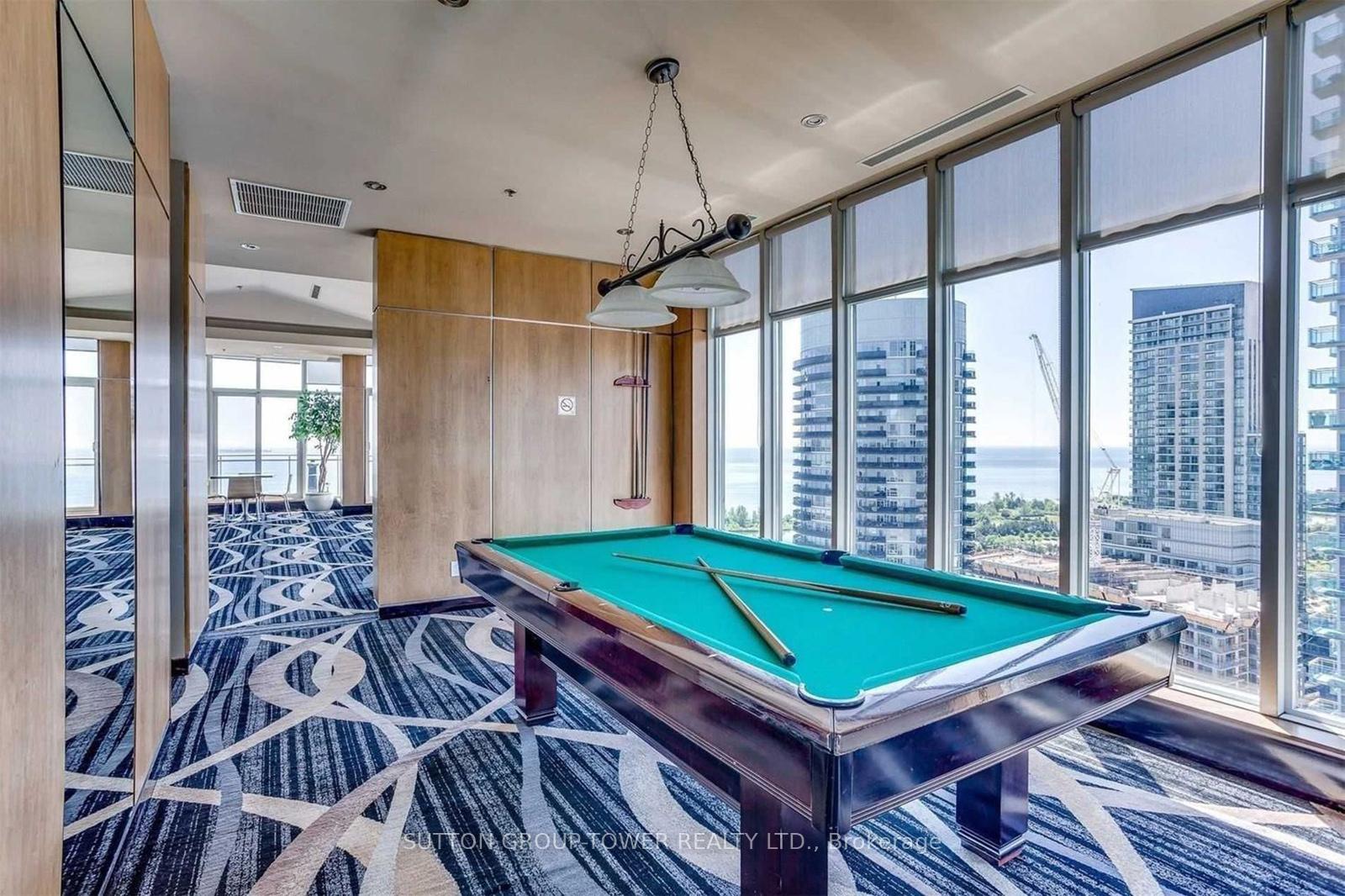 3 Bedrooms Condo at 2121 Lake Shore, Toronto For sale