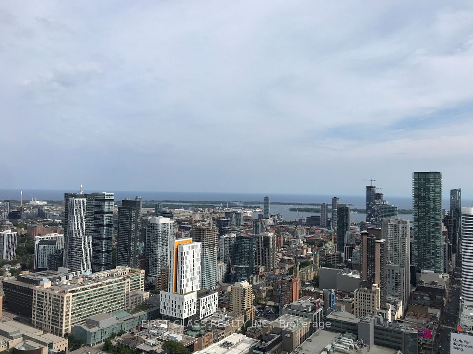 386 Yonge Street