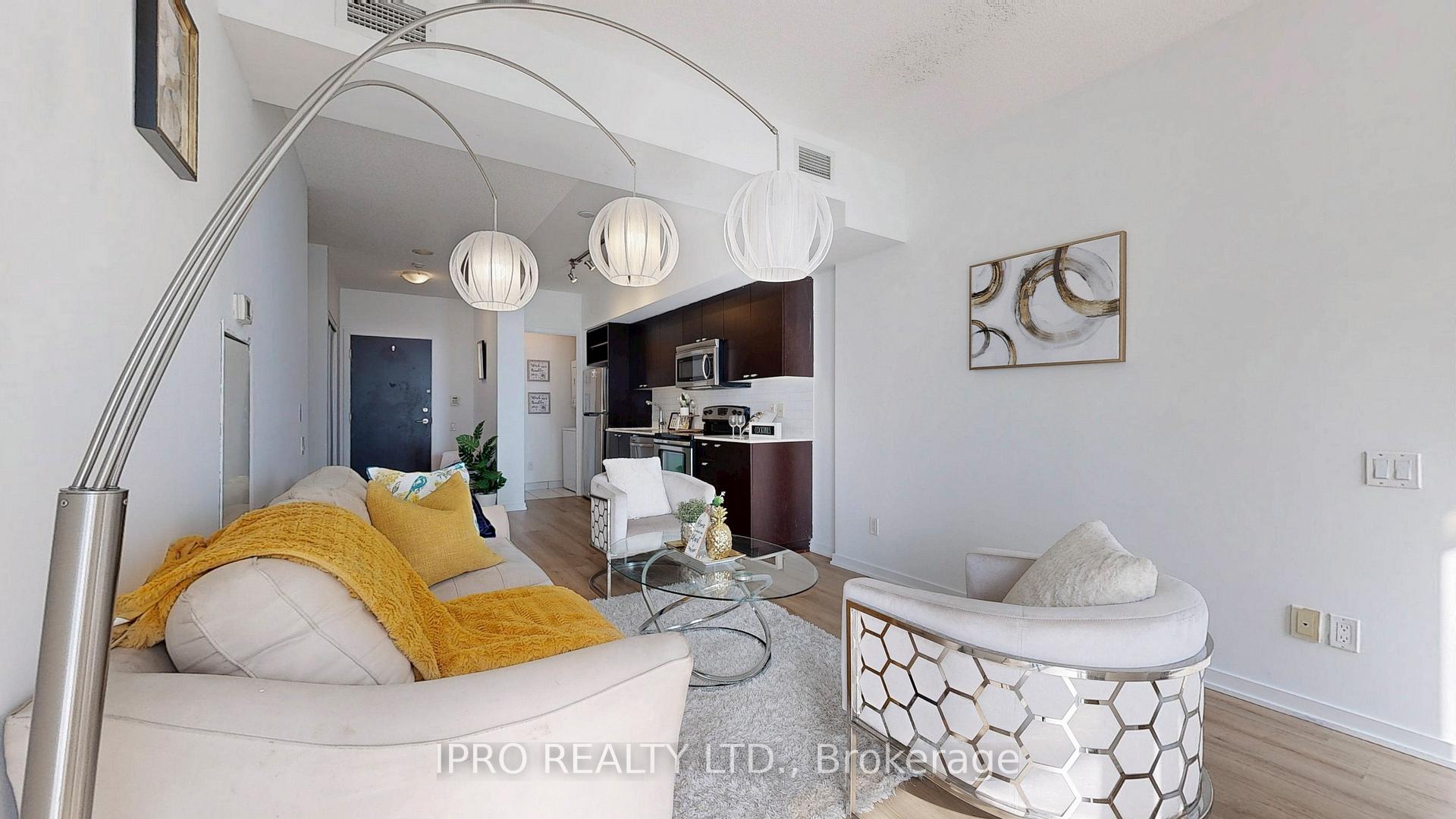 3 Bedrooms Condo at 103 The Queensway, Toronto For sale