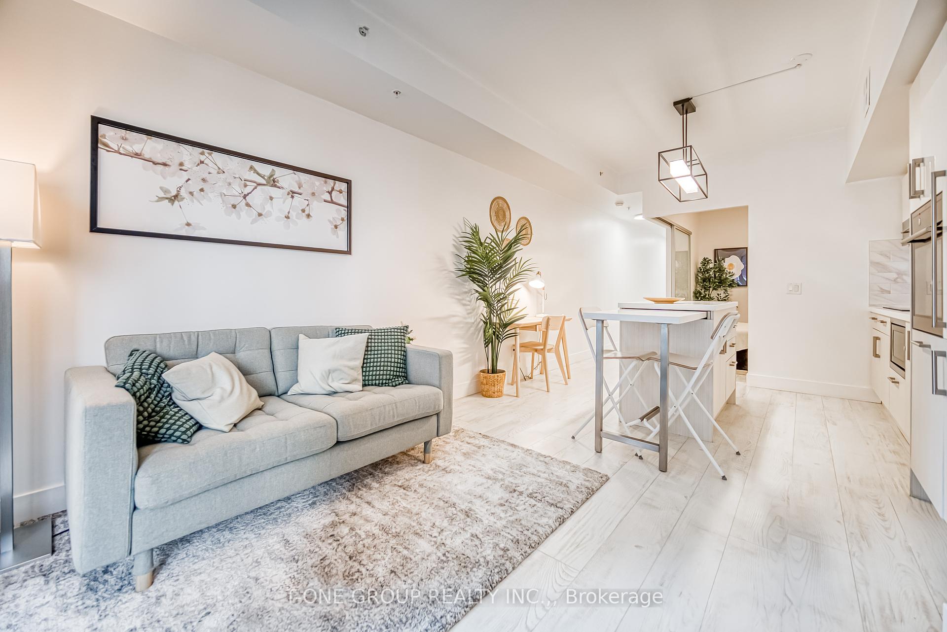 1 Bedroom Condo at 39 Sherbourne, Toronto For sale