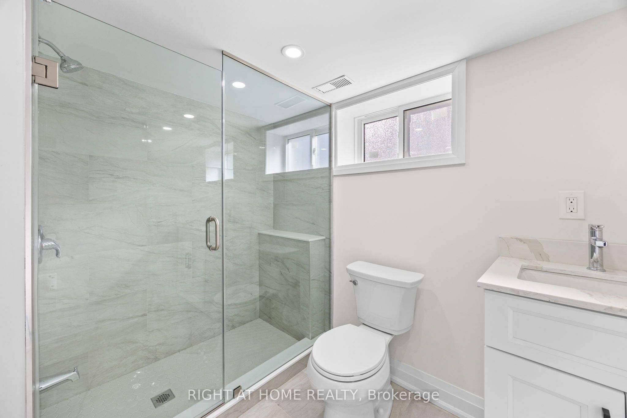 961 Victoria Park Avenue