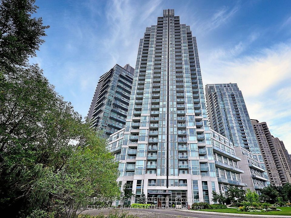 220 Burnhamthorpe