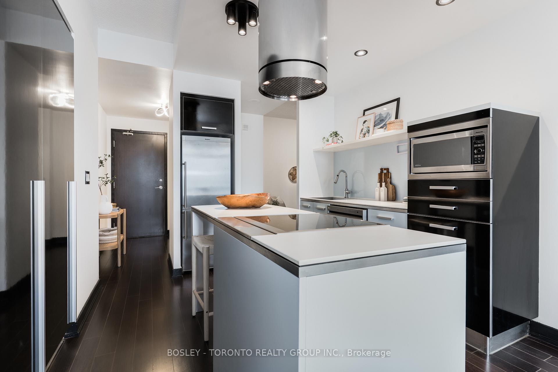 2 Bedrooms Condo at 38 Dan Leckie, Toronto For sale