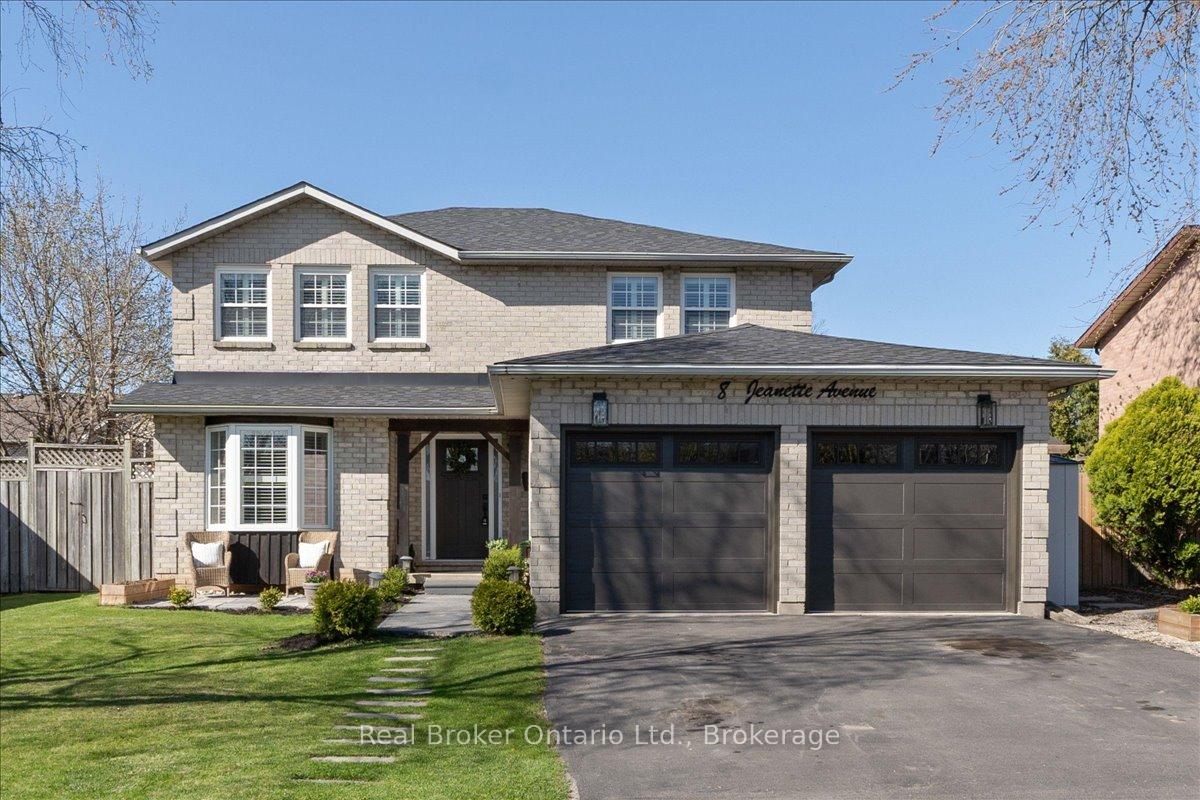 8 Jeanette Avenue, Grimsby, ON L3M 5B4