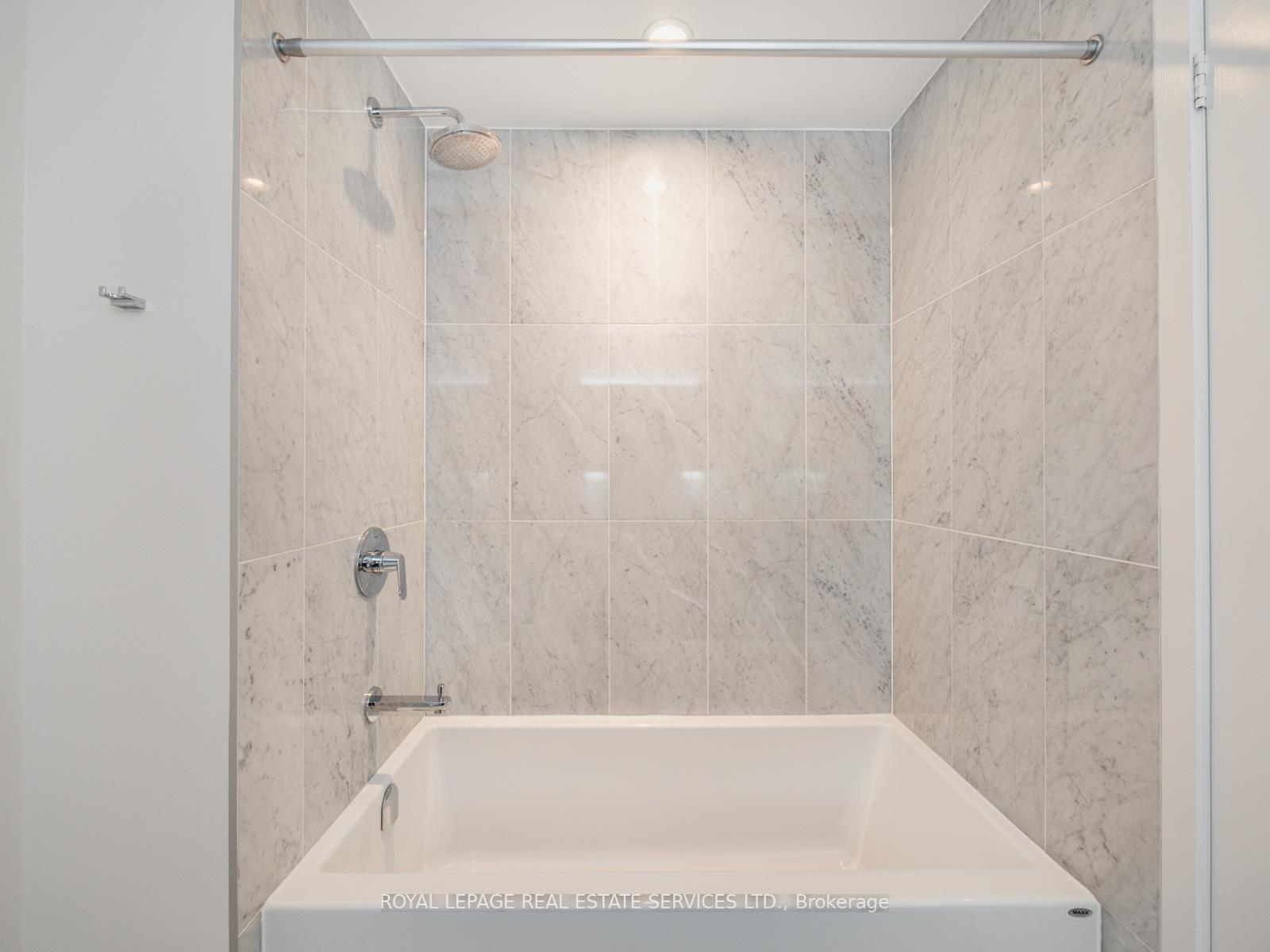 2 Bedrooms Condo at 115 McMahon, Toronto For sale