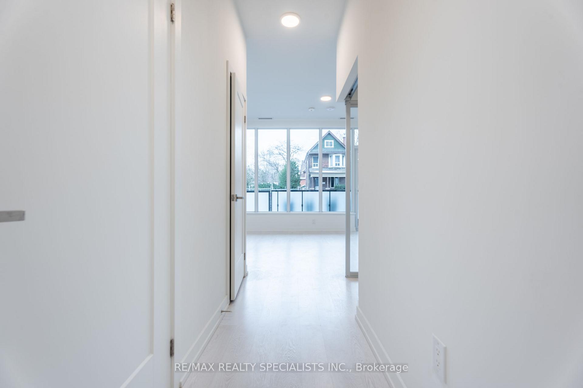 1 Bedroom Condo at 415 Main, Hamilton For sale