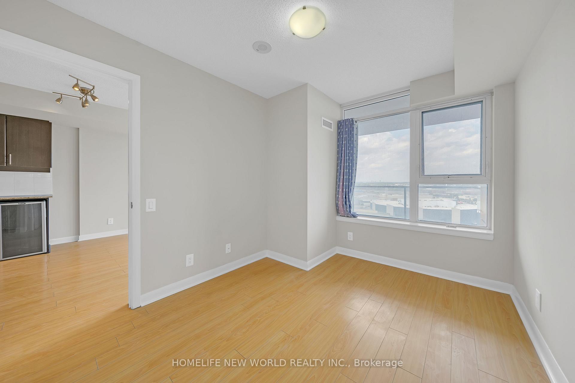 1 Bedroom Condo at 25 Town Centre,  Toronto For sale