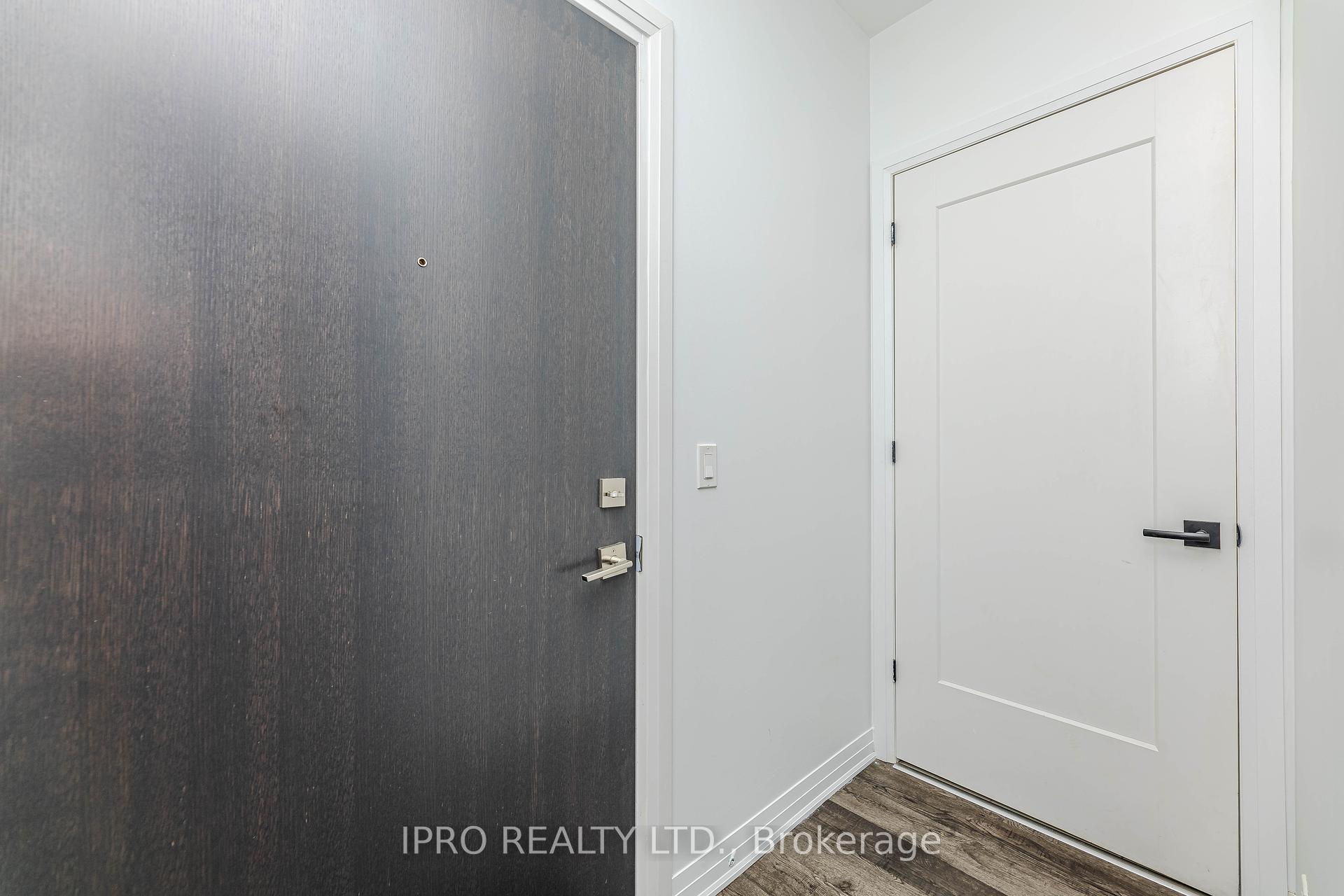 1 Bedroom Condo at 102 Grovewood Common, Oakville For sale