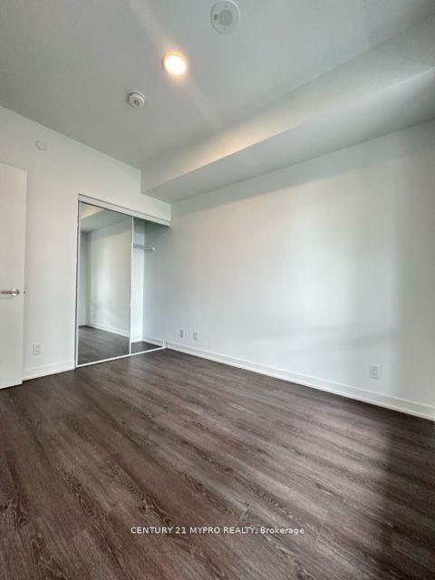1 Bedroom Condo at 7950 Bathurst,  Vaughan For sale