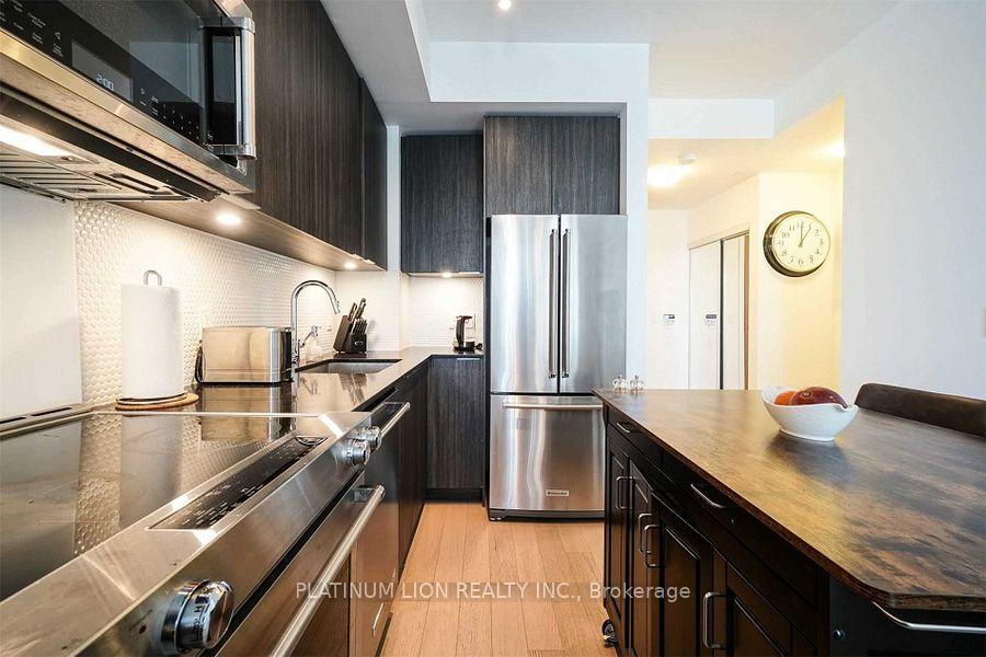 1 Bedroom Condo at 20 Shore Breeze, Toronto For sale