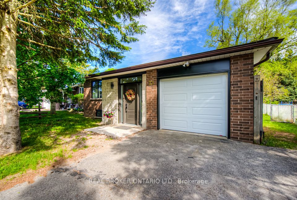 23 Carberry Road, Erin, ON N0B 1T0