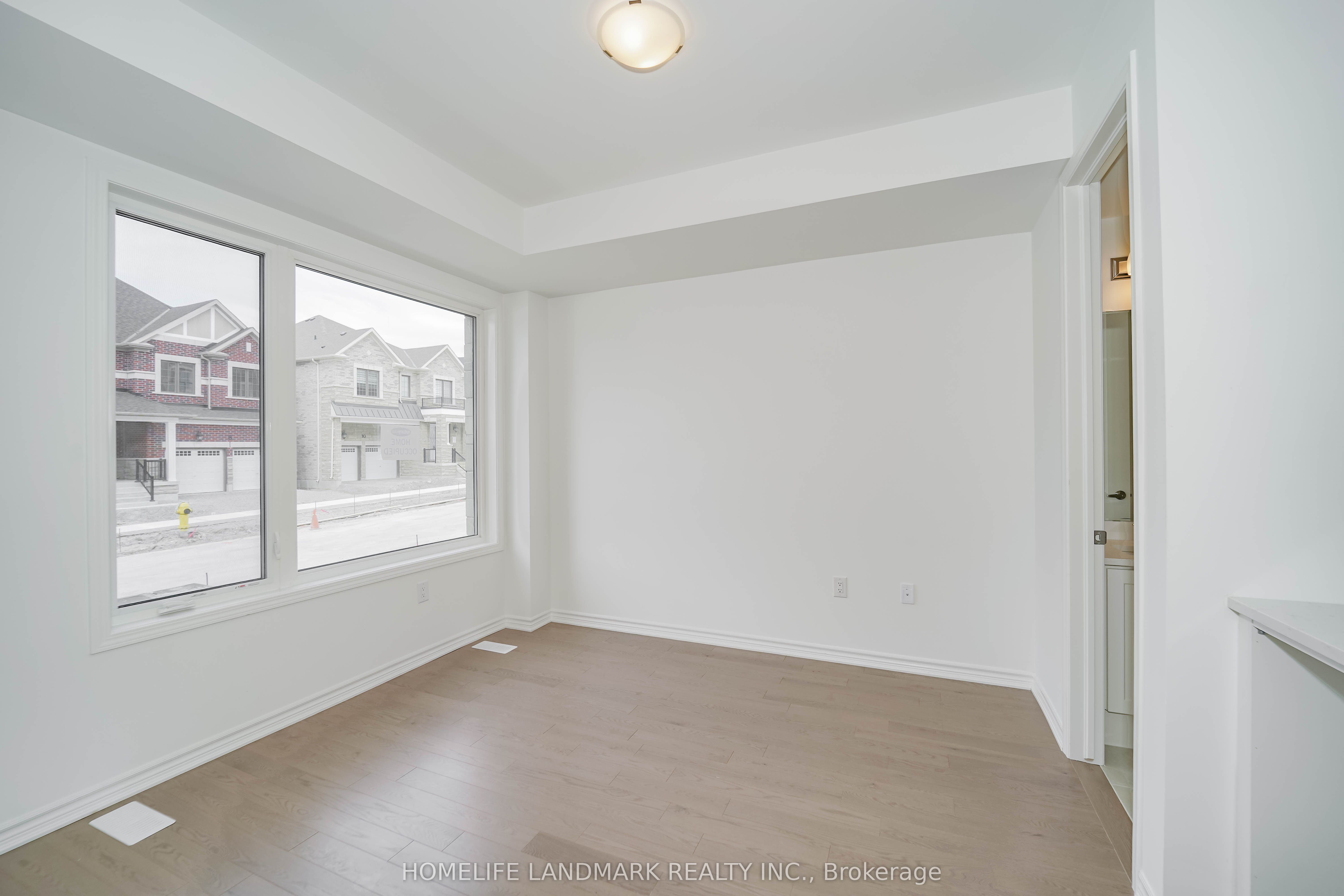 5 Wisla Avenue