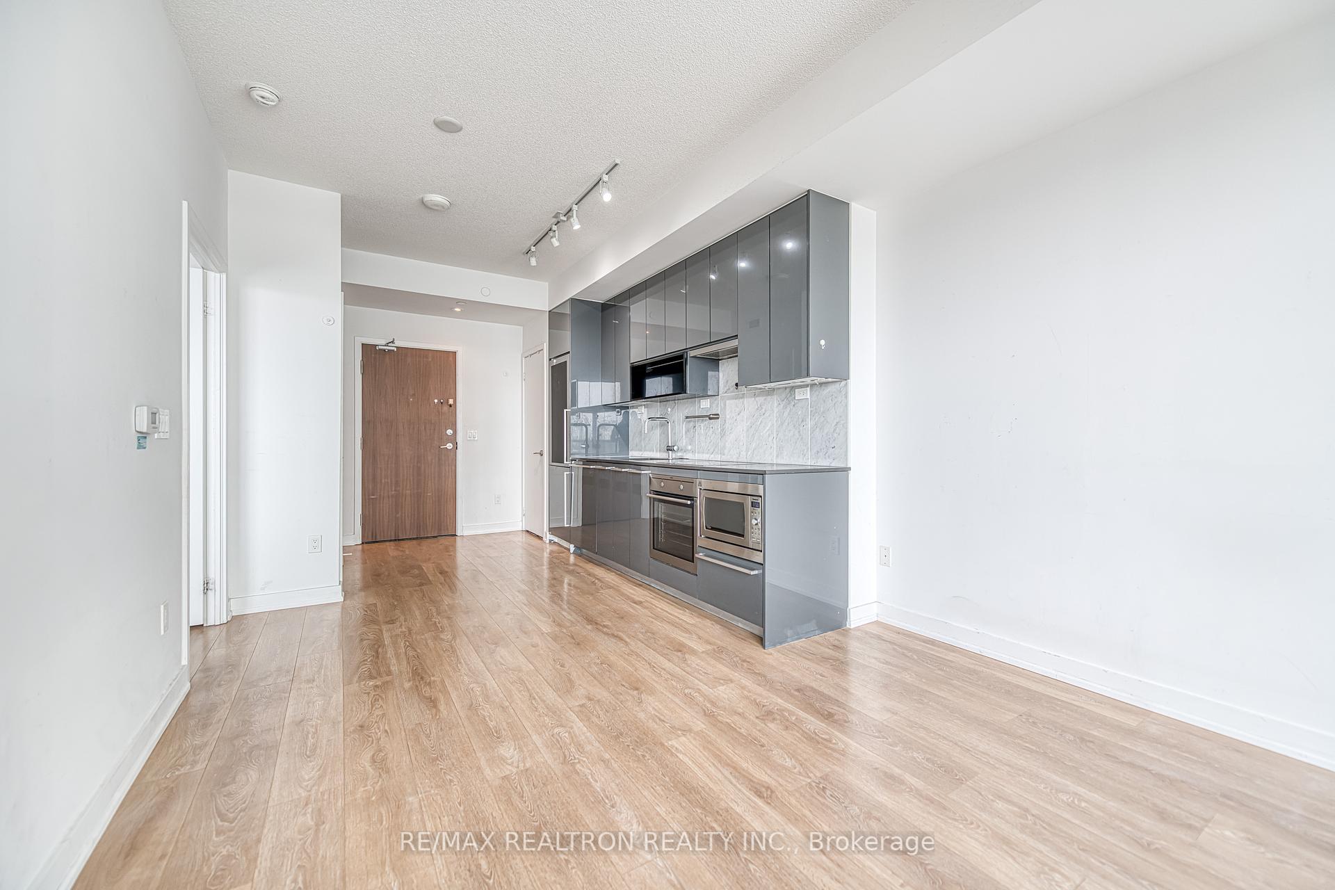 1 Bedroom Condo at 115 Mcmahon, Toronto For sale