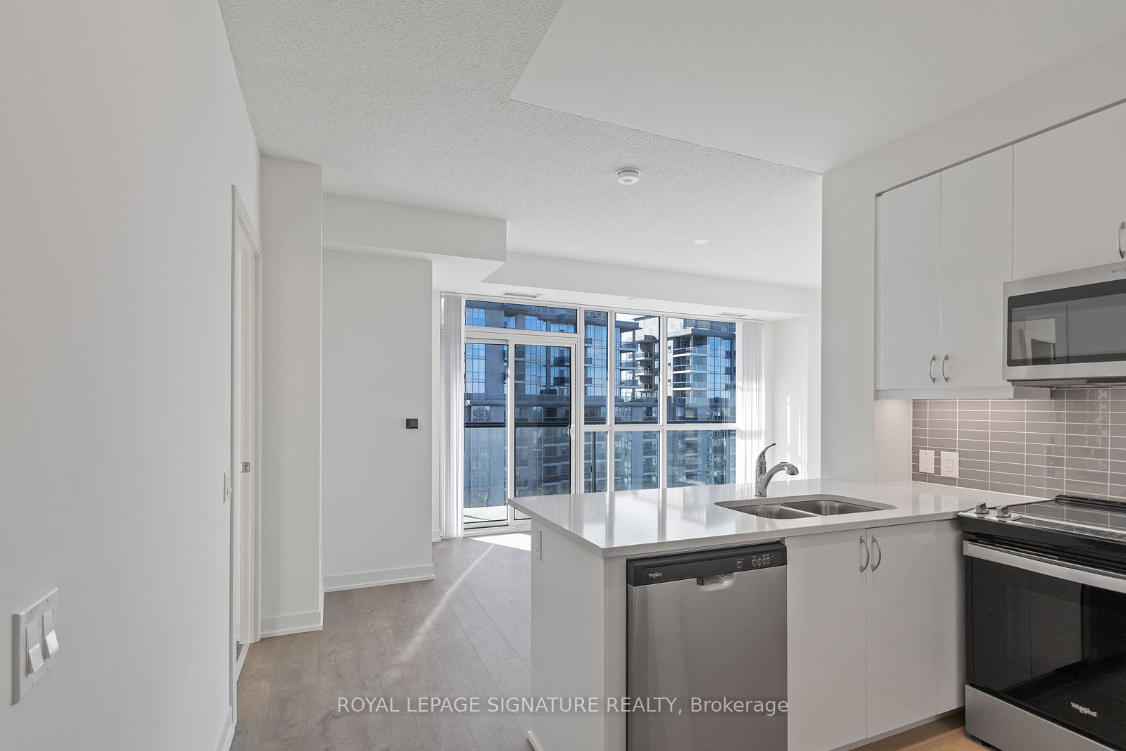 4955 Yonge Street, #3117