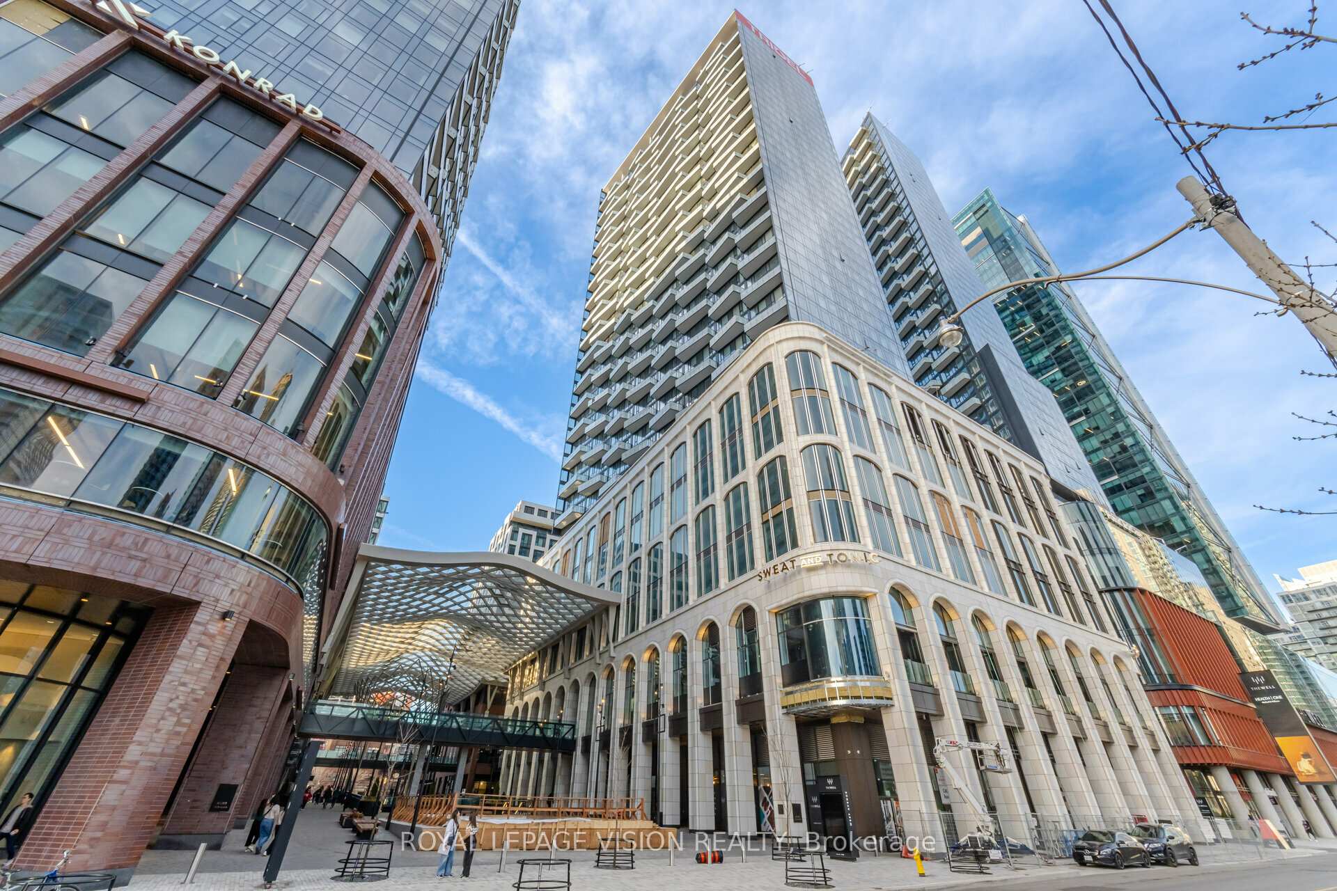 2 Bedrooms Condo at 470 Front, Toronto For sale